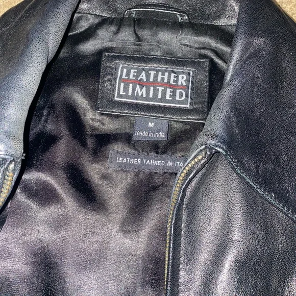 Leather jacket - Picture 2 of 3